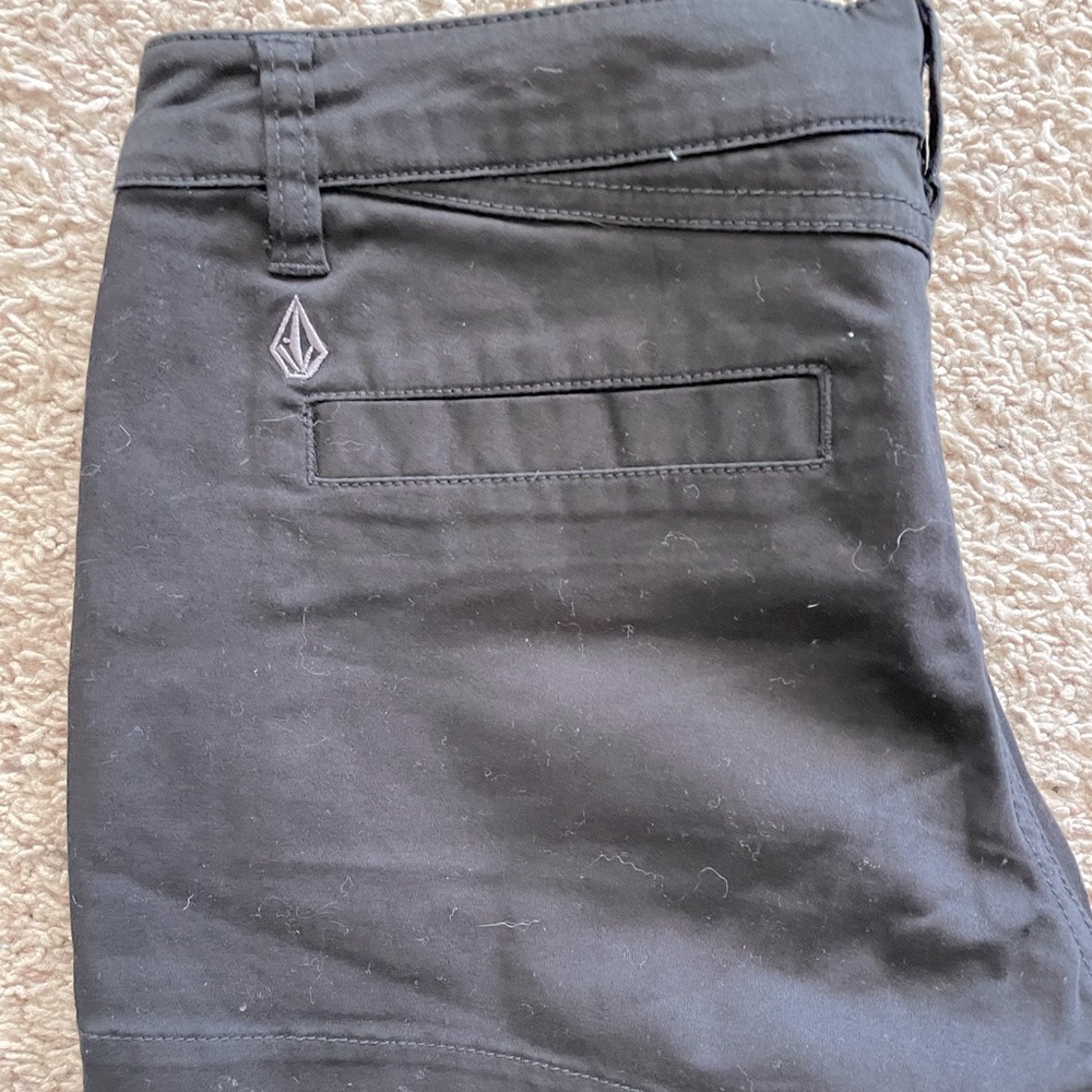Women’s Volcom black shorts size 5